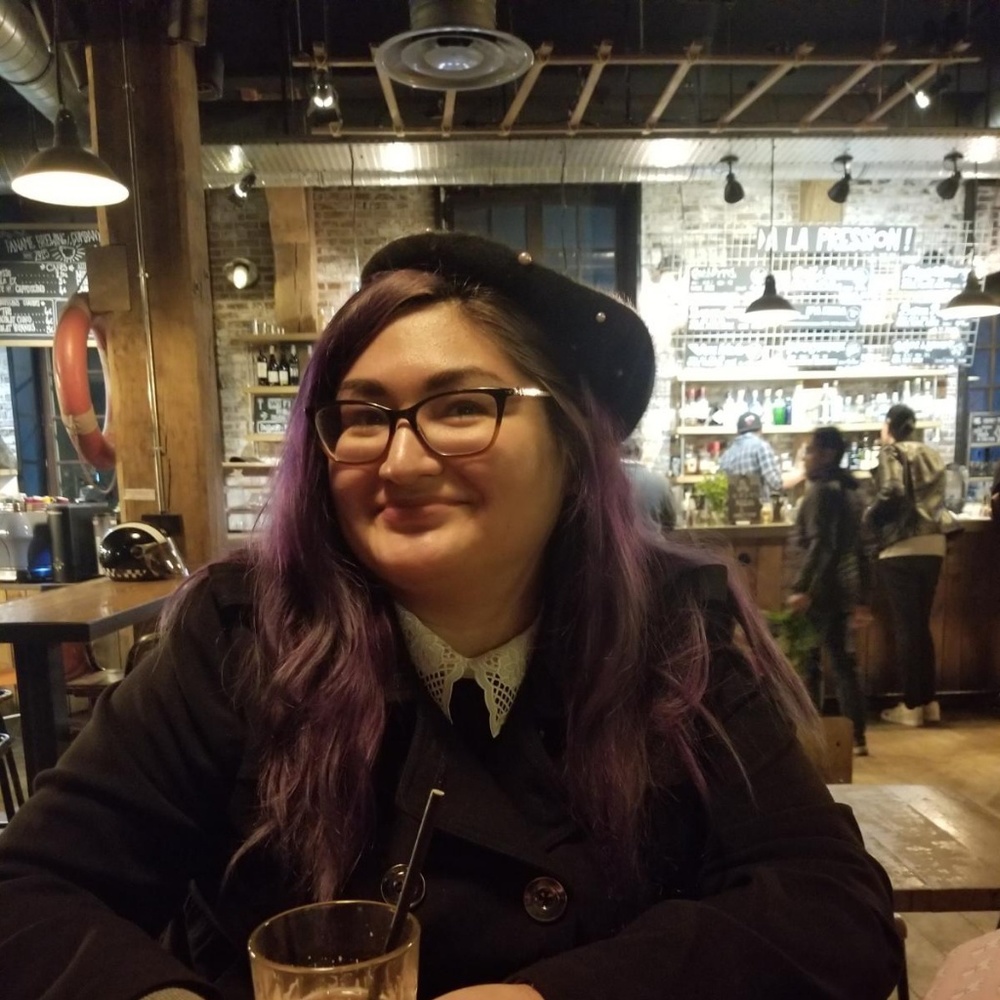 Meet your Posher, Alejandra